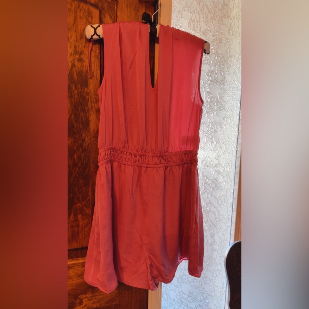 ๐ Romper - Picture 4 of 7